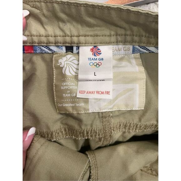 GBT Olympic Tan Bermuda Cargo Shorts sz L EUC - Picture 5 of 8